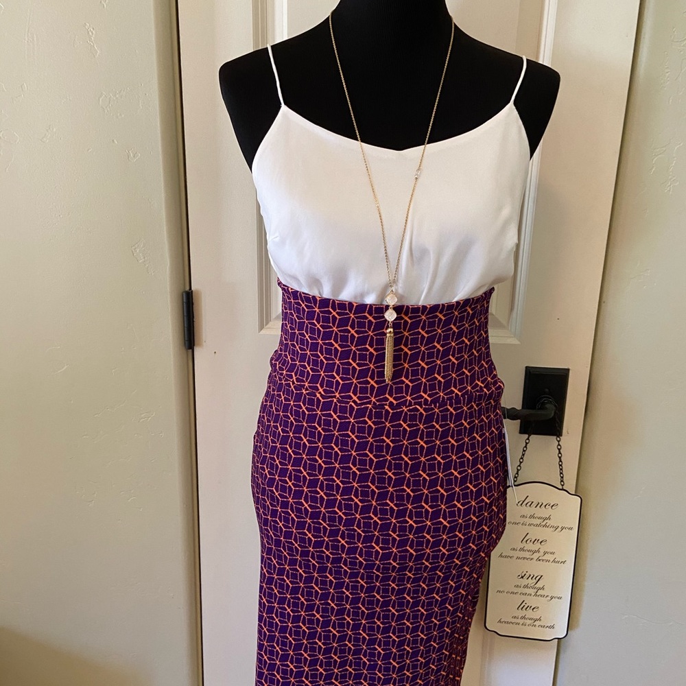 XS LuLaRoe Cassie Skirt